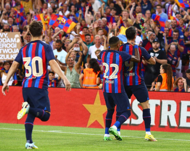  RB莱比锡防线失误遭弱旅三球横扫  